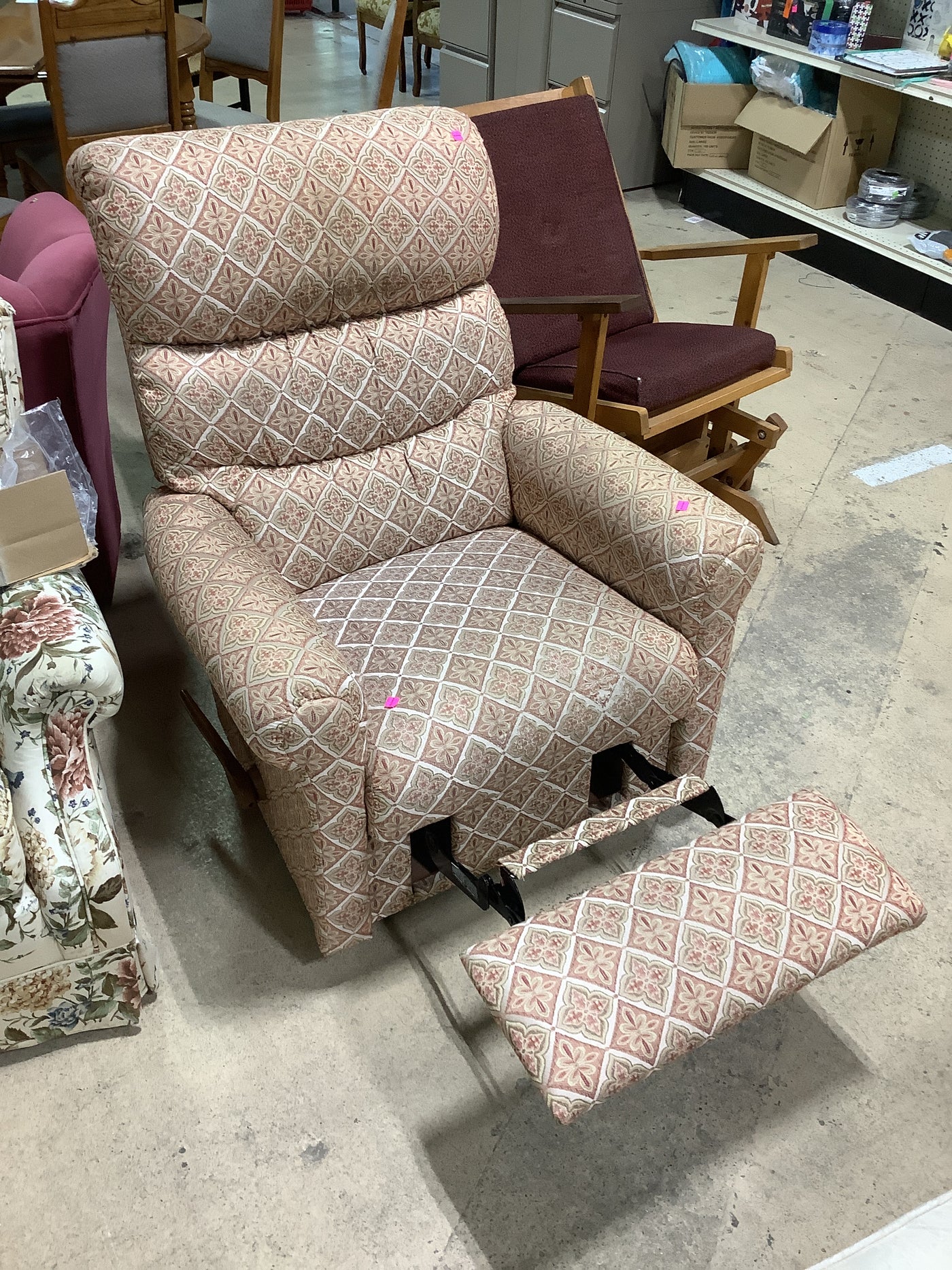 Traditional La-Z-Boy Rocking Recliner – Habitat for Humanity Greater ...