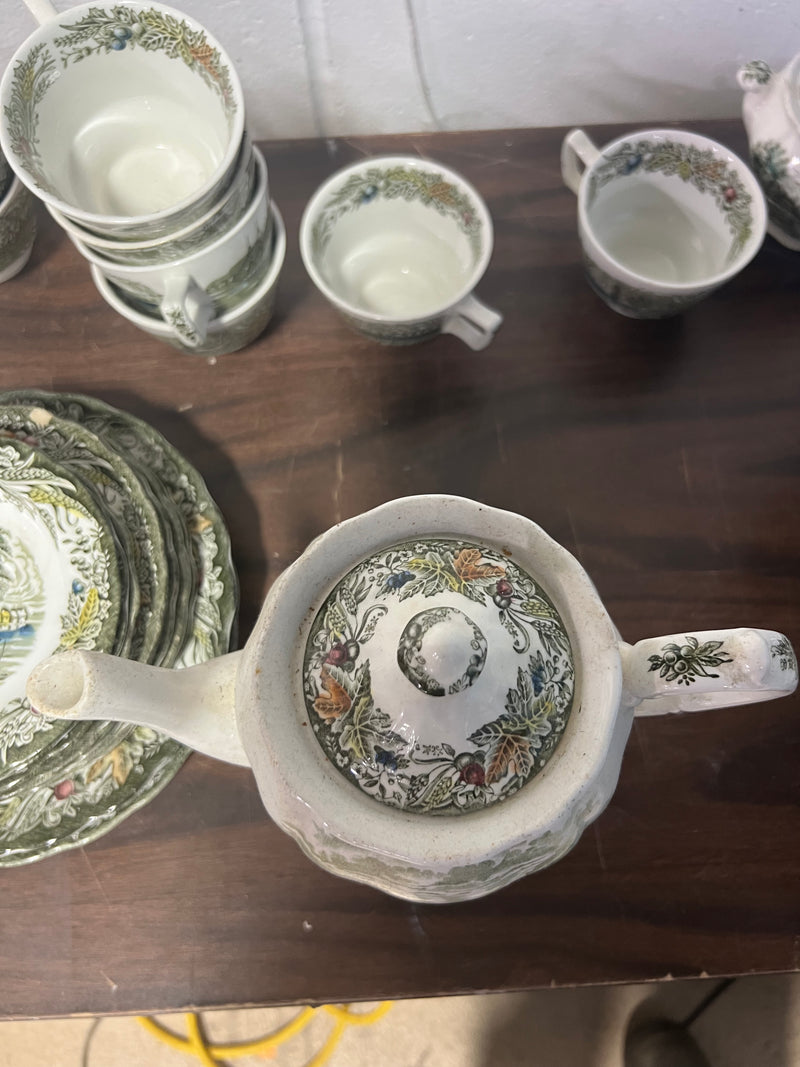 Ridgeway Ceramic Set
