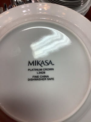 Mikasa Platinum Crown China Set