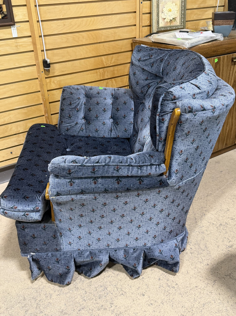 Vintage Blue Floral Armchair with Tufted Upholstery