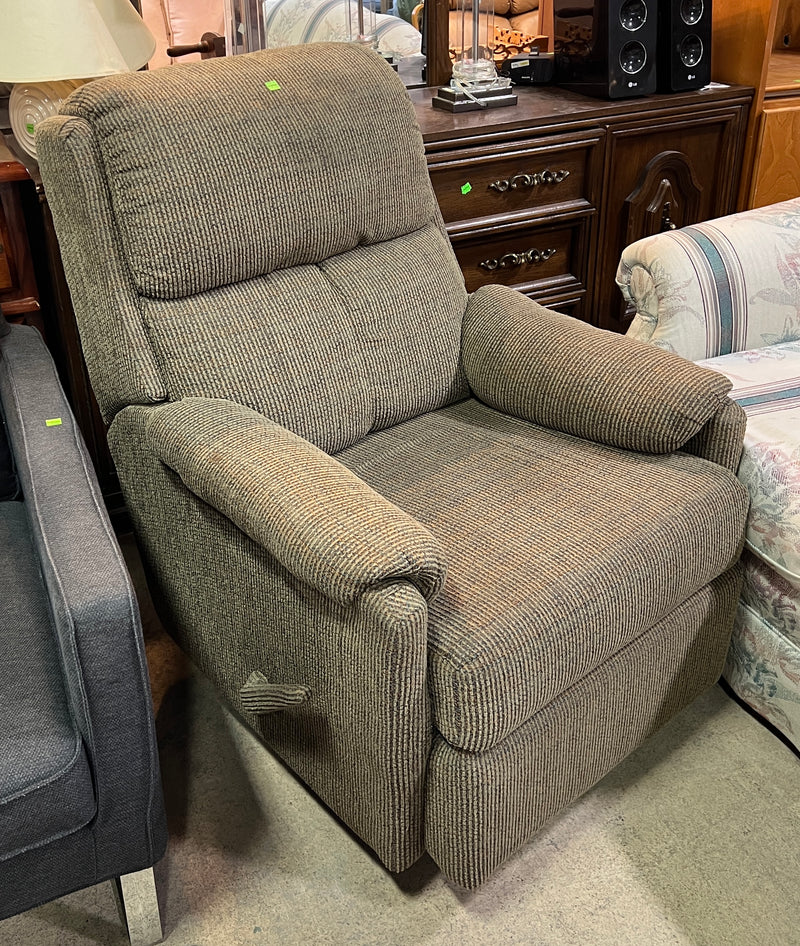 Traditional Manual Recliner Chair – Textured Brown Upholstered Armchair