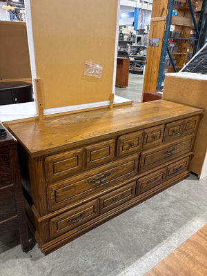 Long Vintage Princeville Dresser