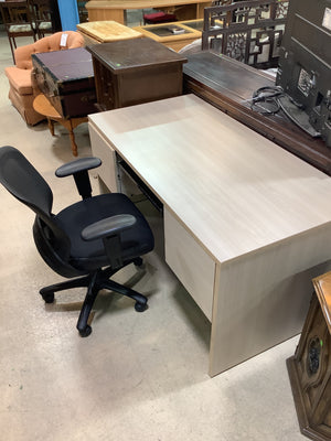 Modern Office Desk