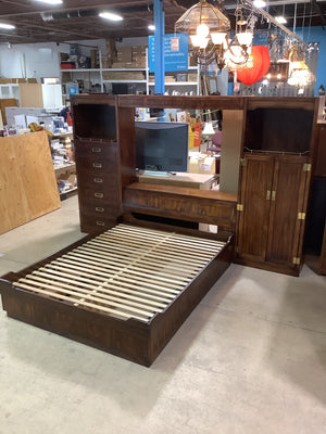 Kaufman of Collingwood Bed Set