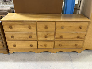 Traditional Solid Pine 9-Drawer Triple Dresser