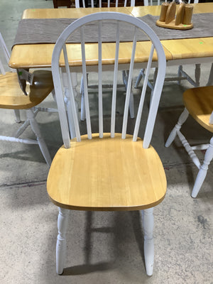 Traditional Farmhouse Table with 6 Chairs