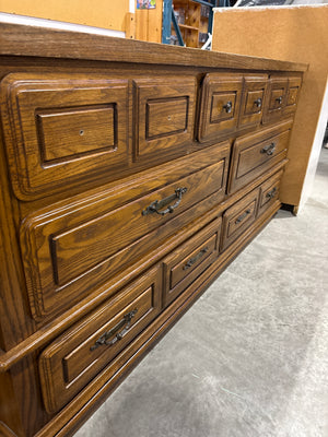 Long Vintage Princeville Dresser