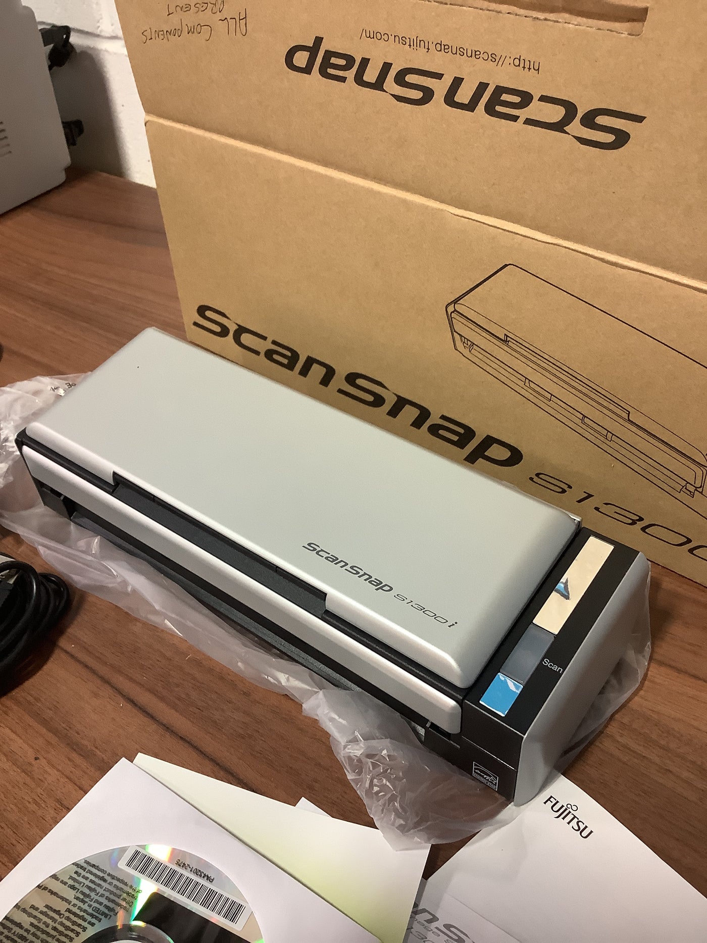 ScanSnap S1300i – Habitat for Humanity Greater Ottawa ReStore