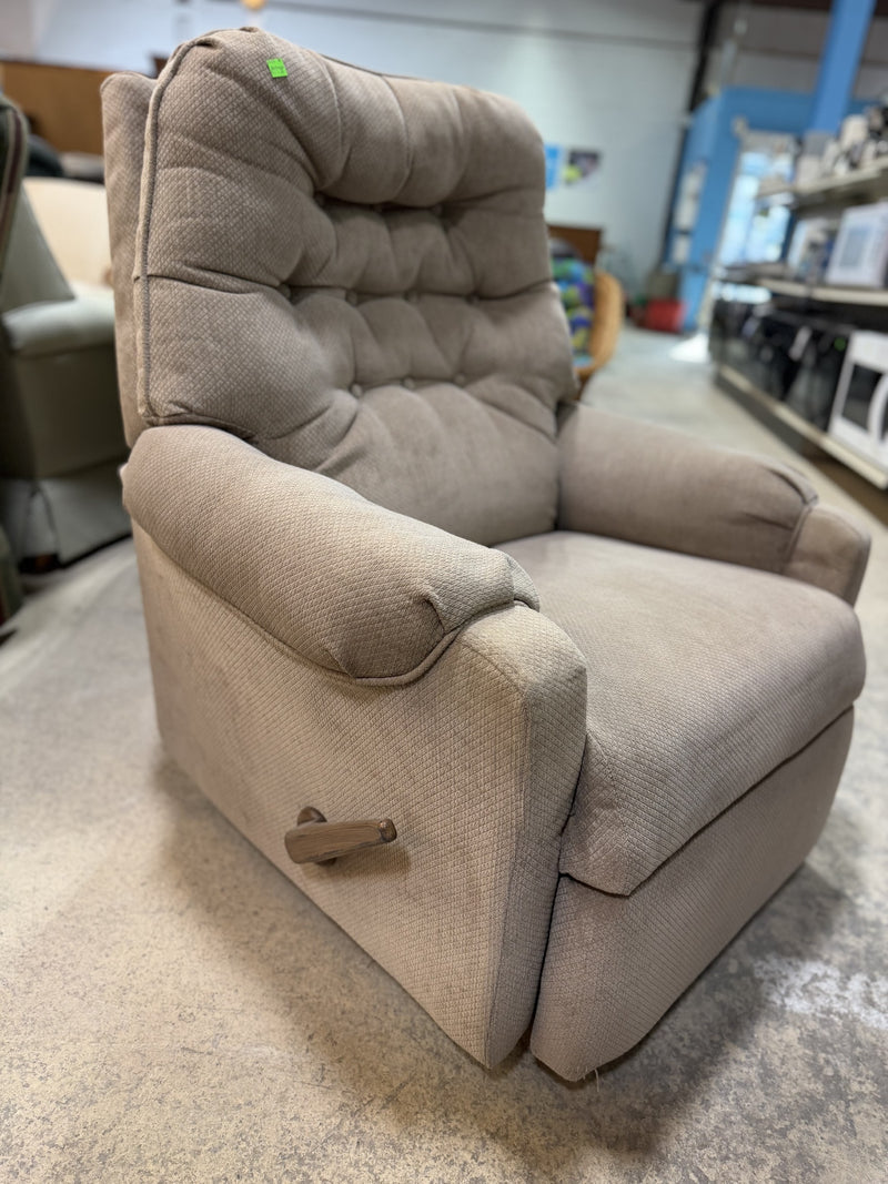 Manual Rocker Recliner in Textured Neutral Fabric