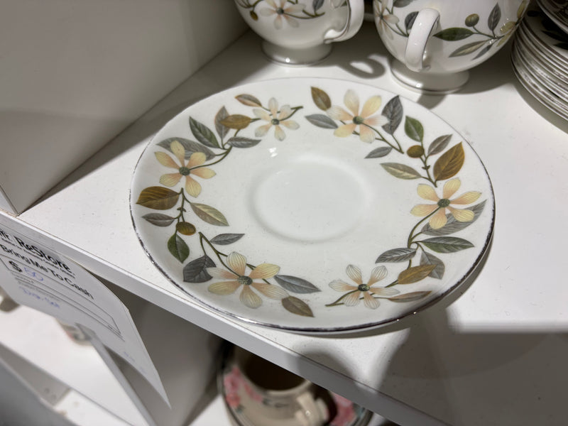 Wedgewood Bone China Tea Set (17 pieces)