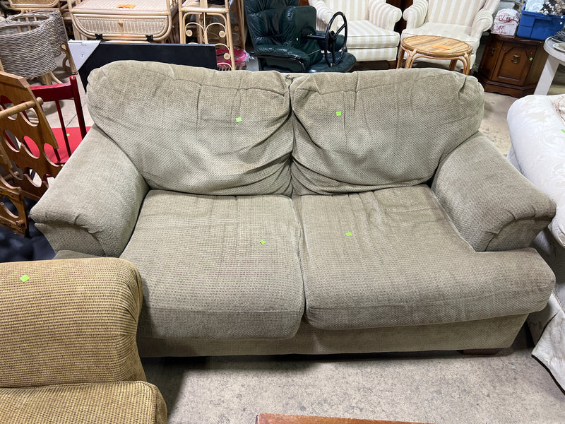 Traditional Overstuffed Textured Fabric Loveseat
