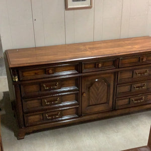 Solid Wood Traditional Chest of Drawers