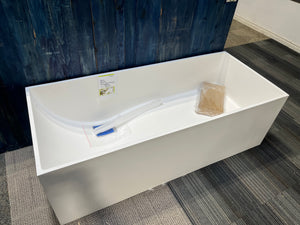 Modern Rectangular Freestanding Bathtub – White