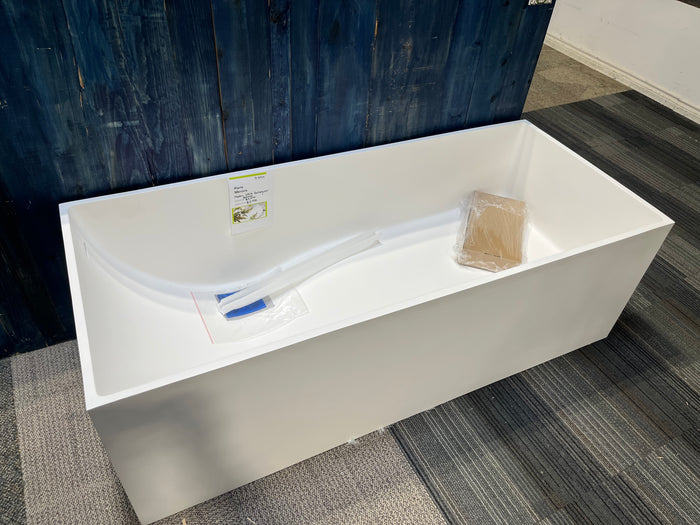 Modern Rectangular Freestanding Bathtub – White