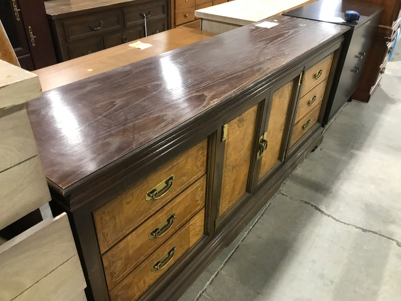 Vintage Wooden Dresser With Patterns & 9 Drawers