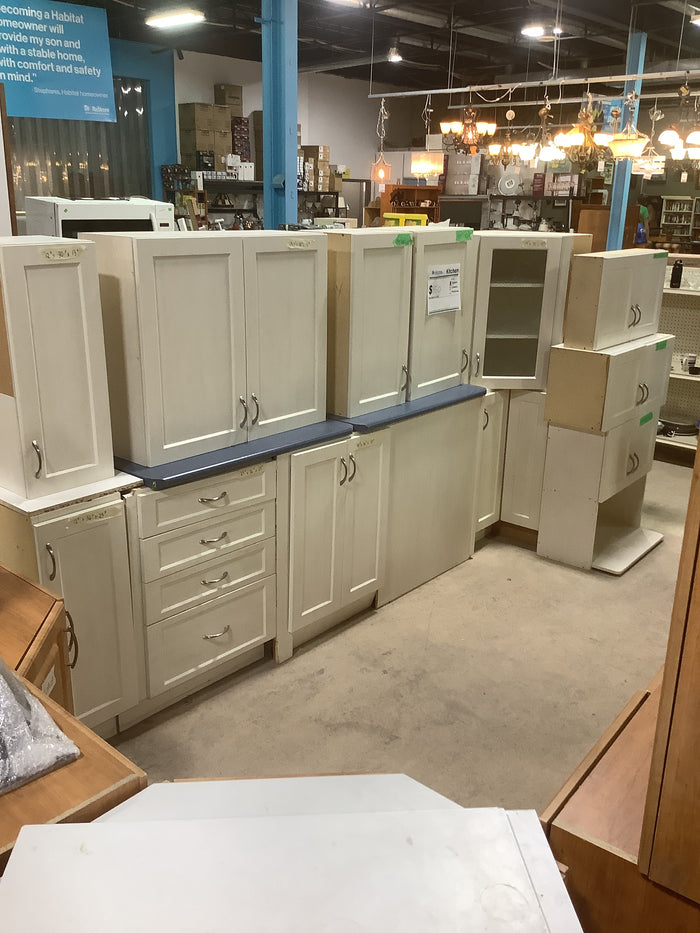 White Shaker Style Kitchen