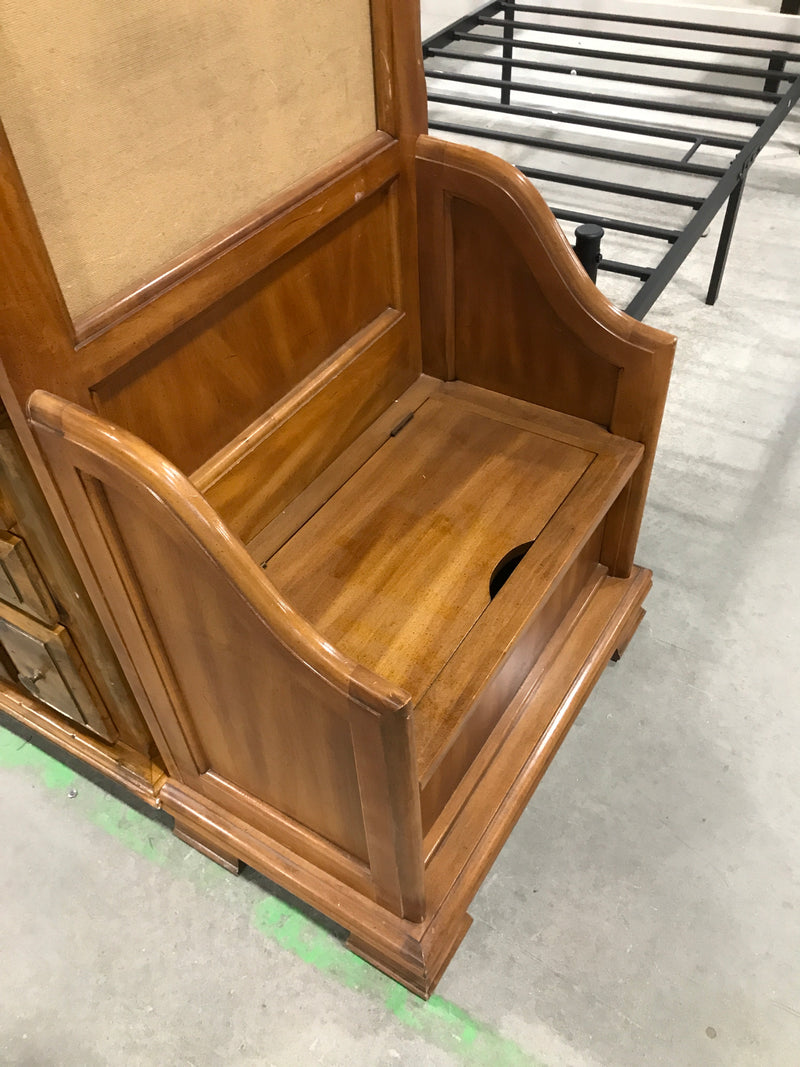 Traditional Hall Tree Bench With Storage