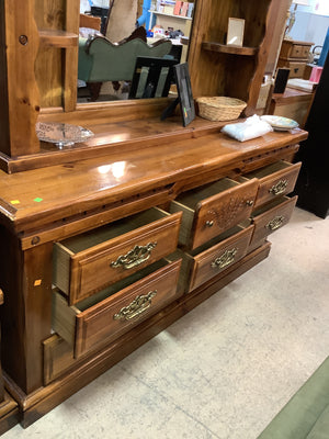 Mid Century Oakwood Dresser