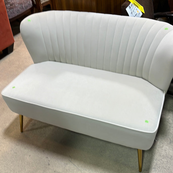 Monica Velvet Tufted Back Loveseat