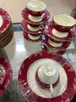 Coalpoint Cardinal Dinnerware Set