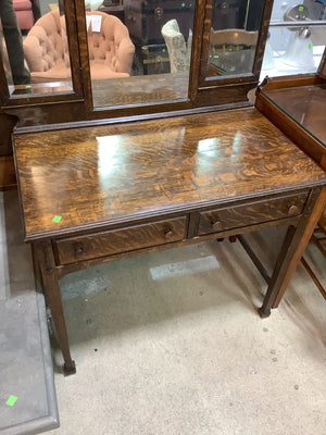 Vintage Makeup Vanity