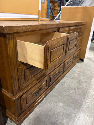 Long Vintage Princeville Dresser