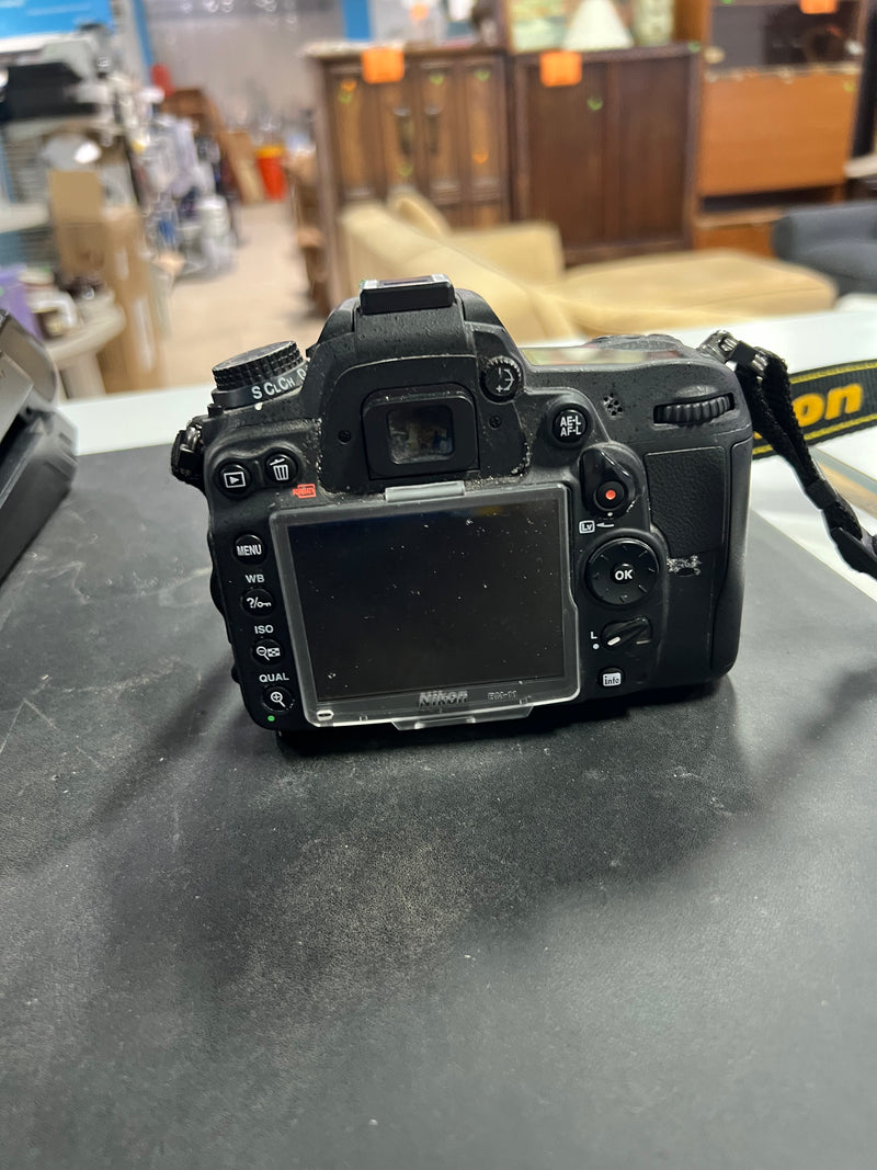Nikon D7000 Camera