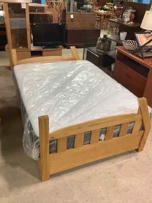 Angled Captain’s Bed