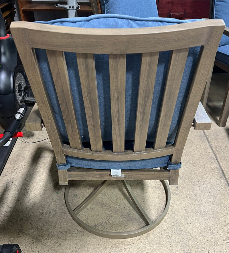 Landon & Co. Niagara Outdoor Swivel Lounge Chair