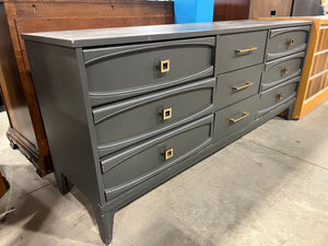 Modern Charcoal Gray Dresser – 9-Drawer Mid-Century Inspired Storage