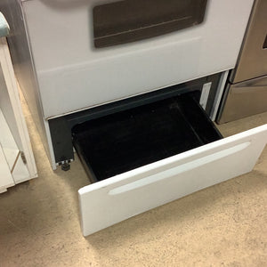 Frigidaire White Stove