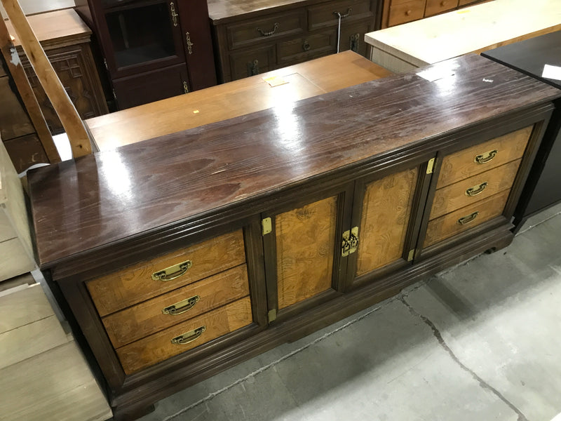 Vintage Wooden Dresser With Patterns & 9 Drawers