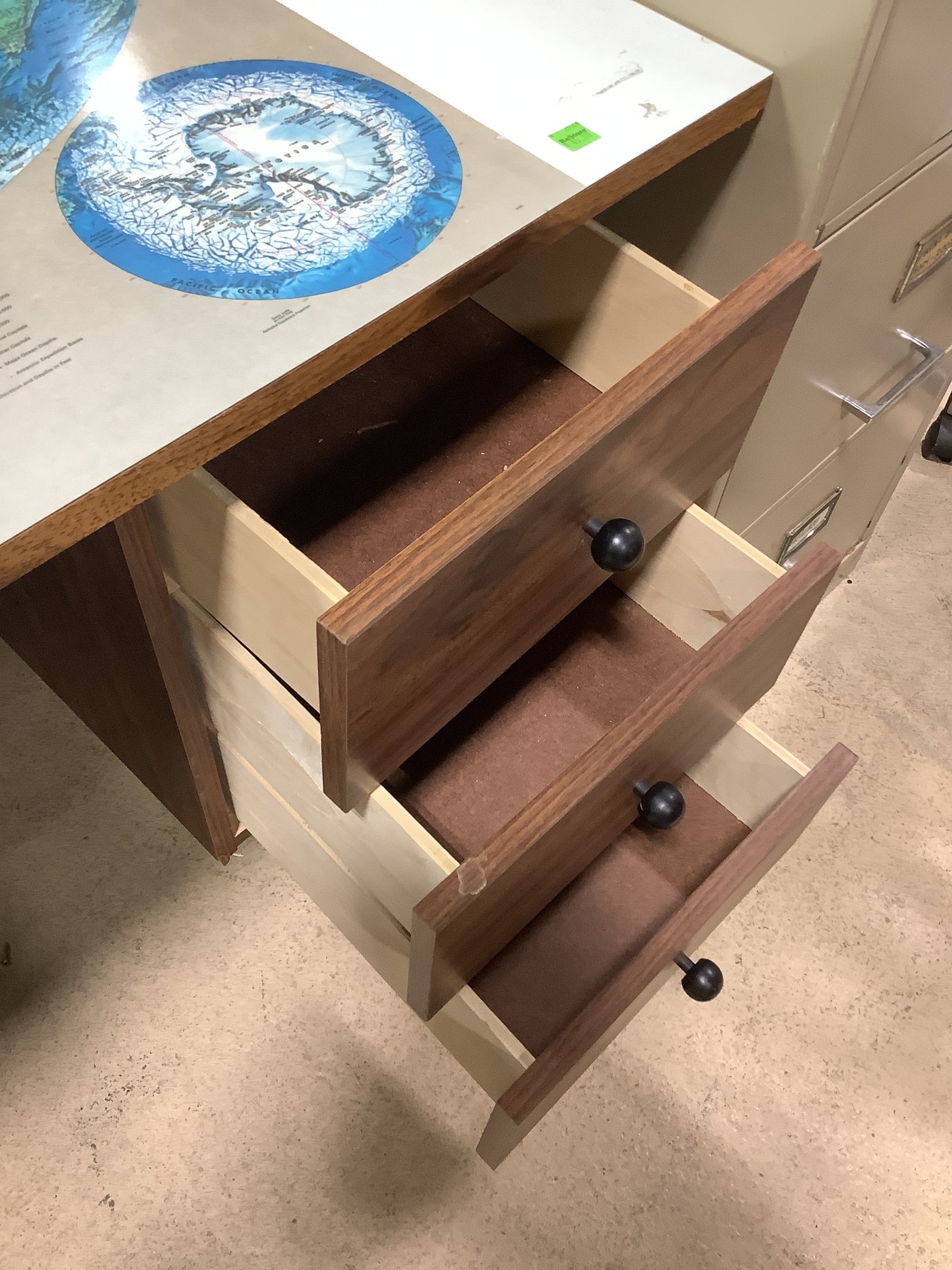 Map Desk – Habitat for Humanity Greater Ottawa ReStore