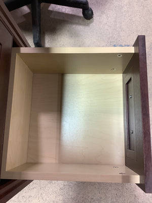 Traditional 3-Drawer Cabinet