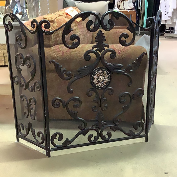 Traditional Style Fire Screen