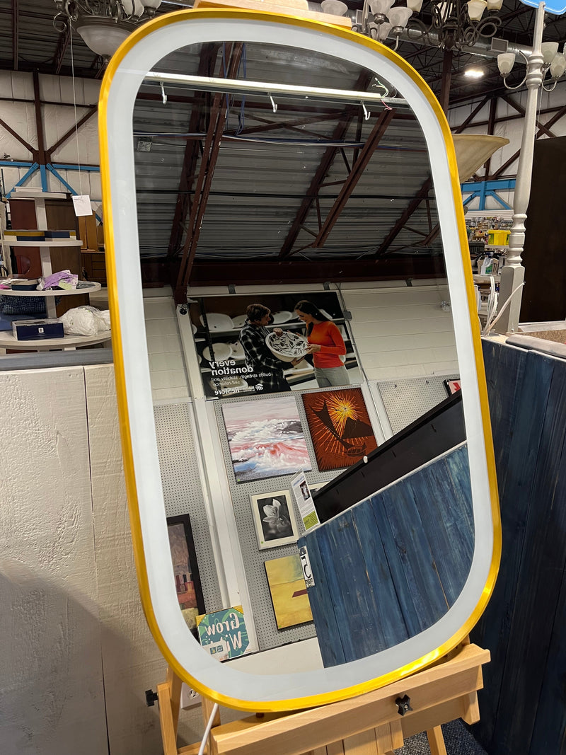CHIC Oval LED Mirror - Gold