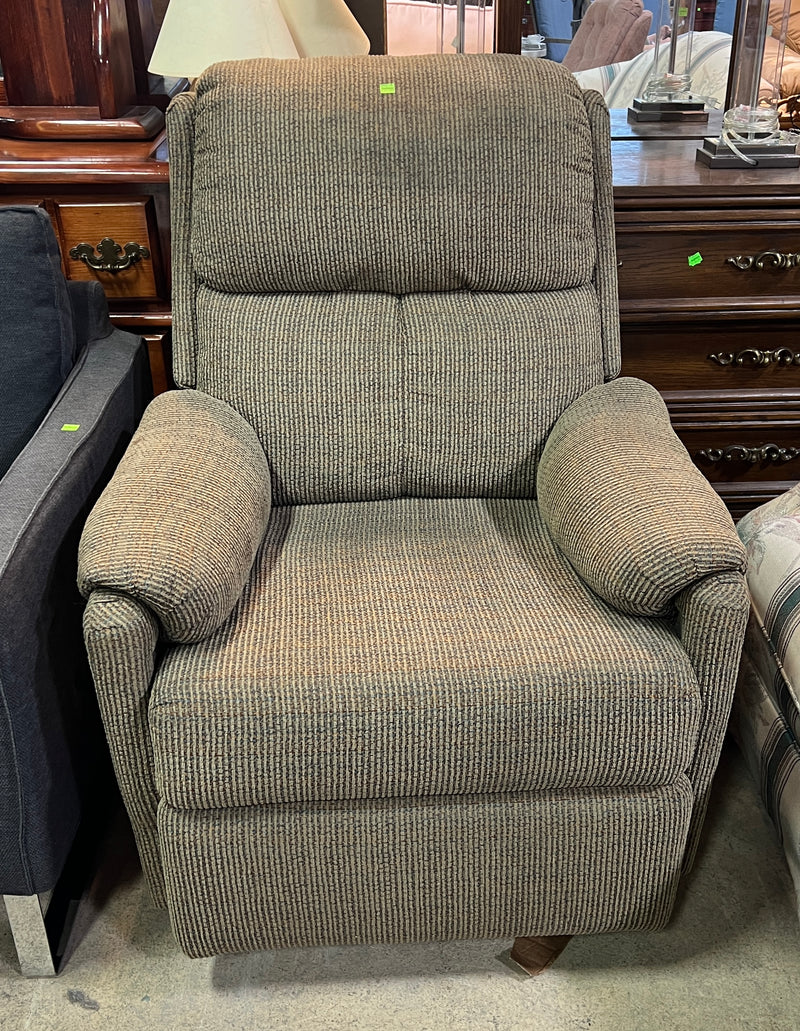 Traditional Manual Recliner Chair – Textured Brown Upholstered Armchair