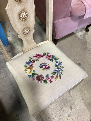 Embroidered Chair With Footrest