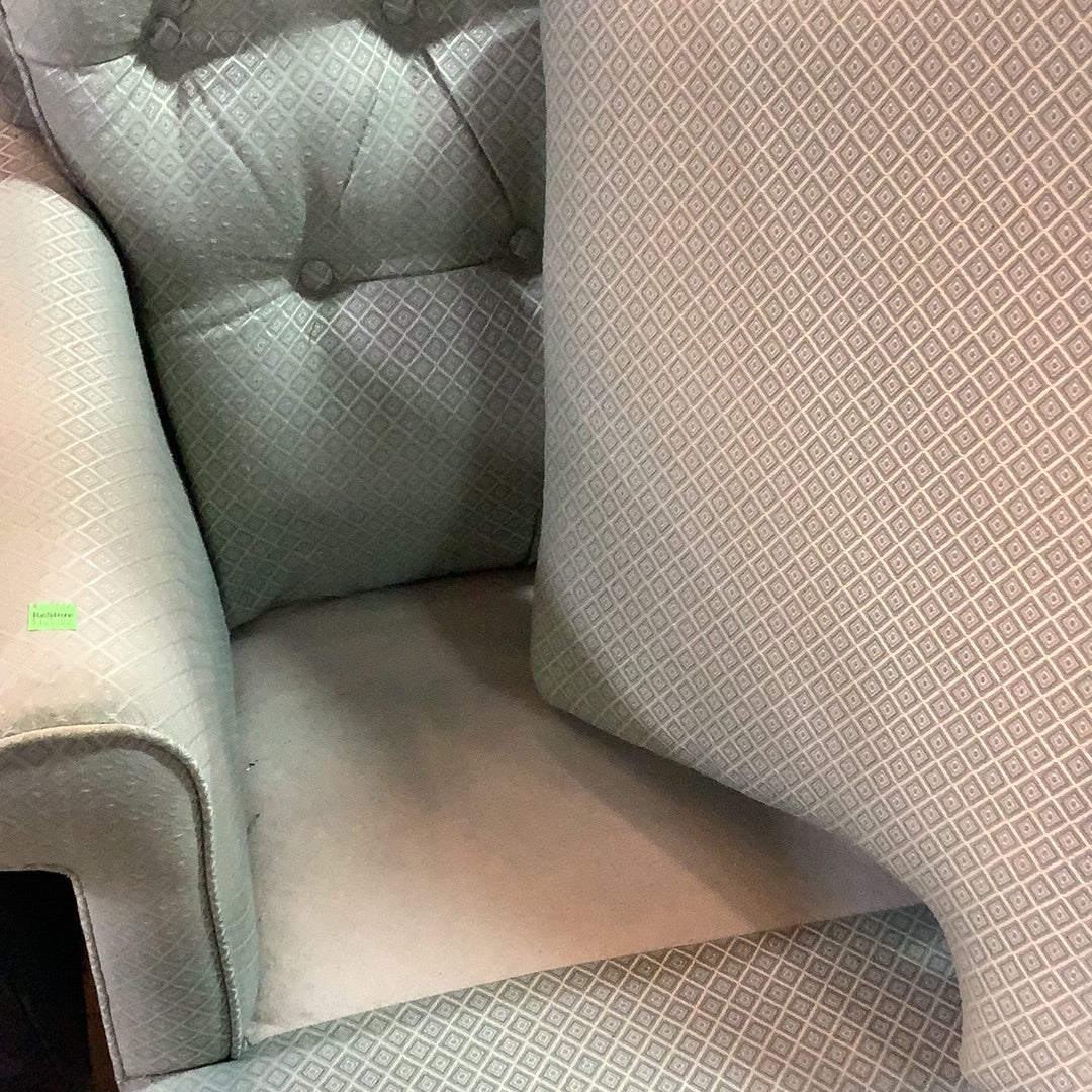 Rotating Rocking Chair – Habitat for Humanity Greater Ottawa ReStore