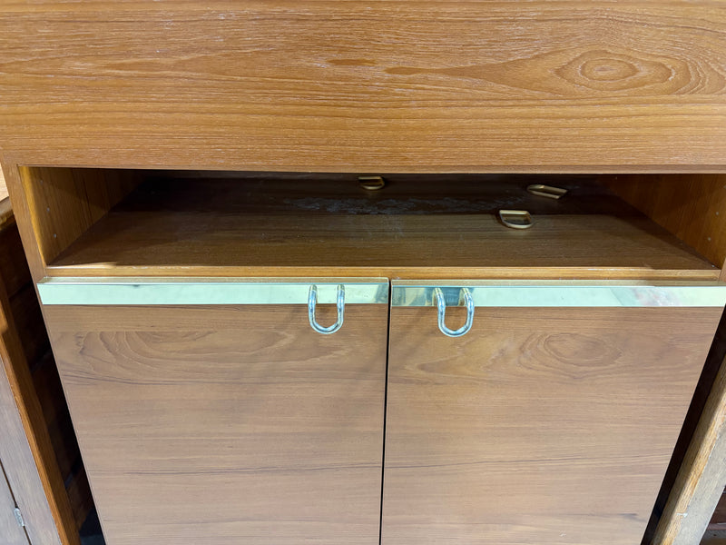 Mid-Century Modern Display Cabinet