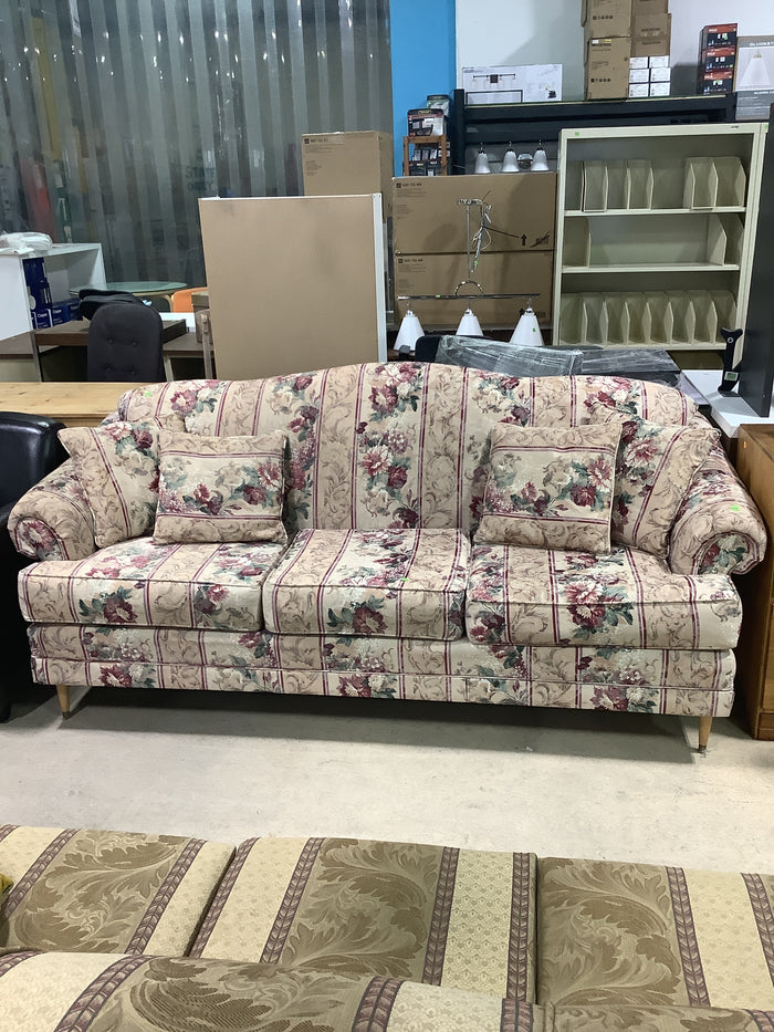 Carowood Blackberry Sofa