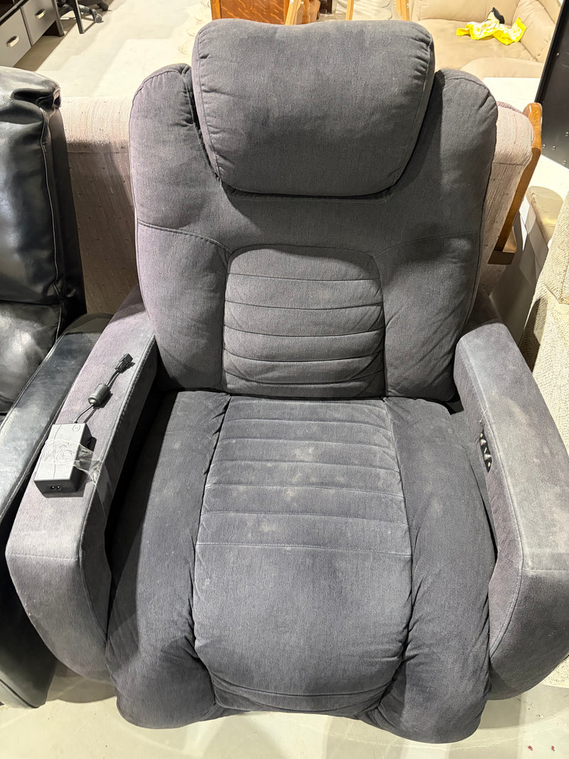 Plush Comfort Recliner Chair