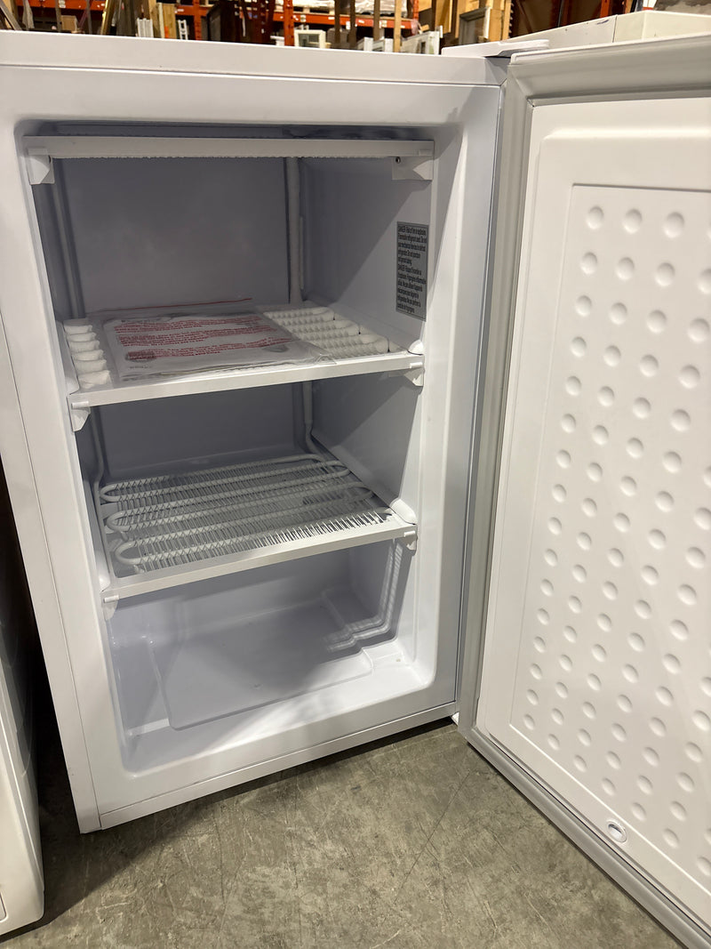 White Danby Bar Fridge