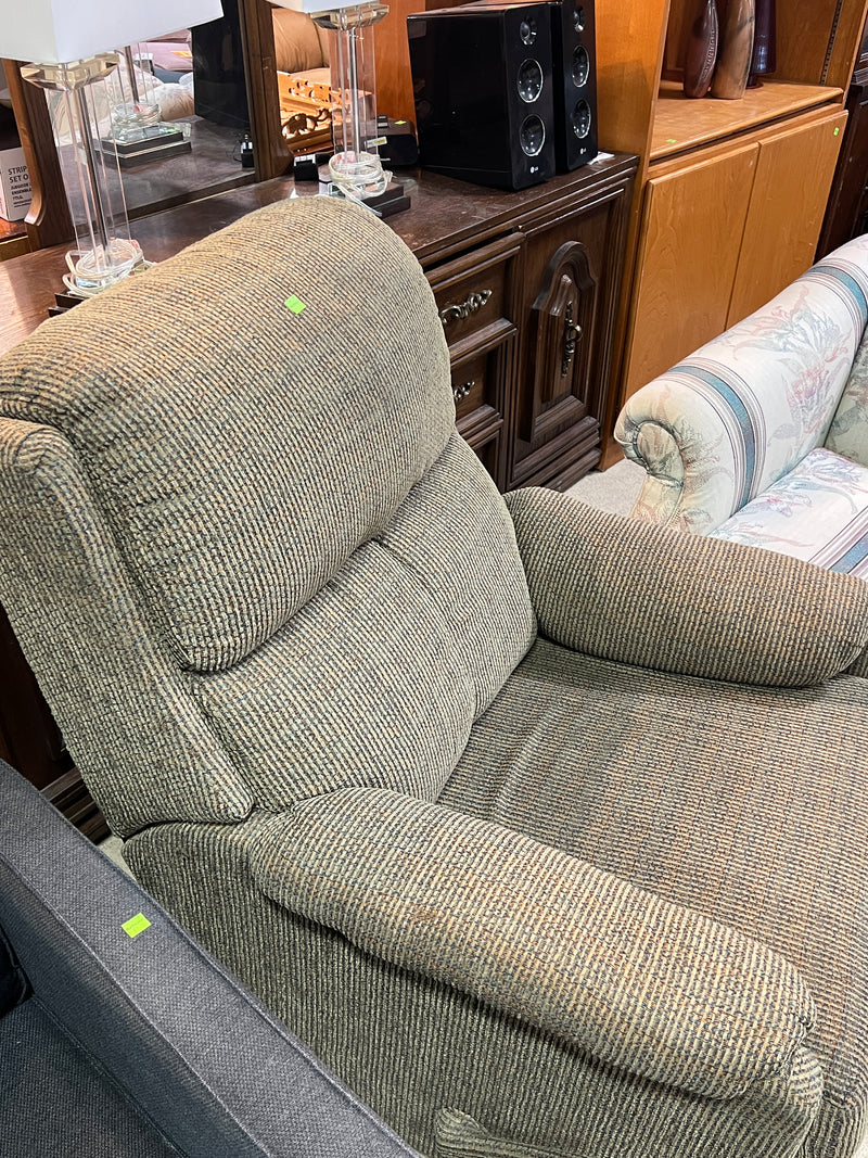 Traditional Manual Recliner Chair – Textured Brown Upholstered Armchair