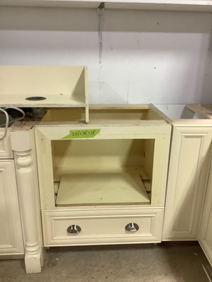 Traditional Cream Kitchen Counters