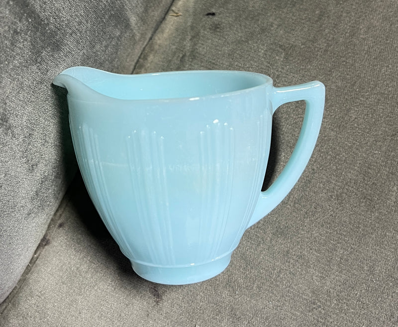 Vintage Canadian Pyrex Robin Egg Blue King’s Crown / Pie Crust Dinnerware Set – 19 Pieces