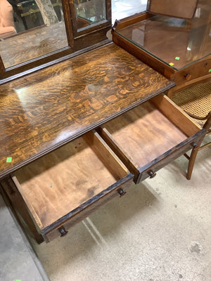 Vintage Makeup Vanity