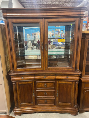 Dining Table with Buffet & Hutch