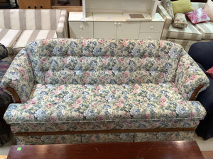 Krizia Springtime Couch with Wooden Frame