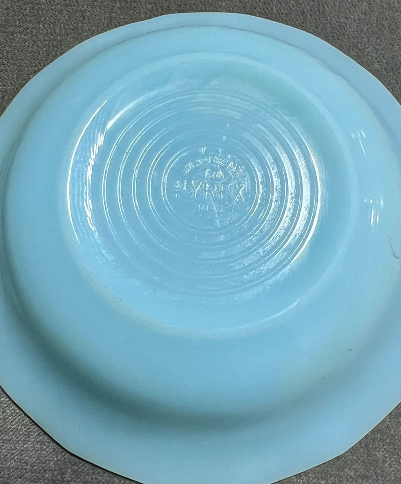 Vintage Canadian Pyrex Robin Egg Blue King’s Crown / Pie Crust Dinnerware Set – 19 Pieces